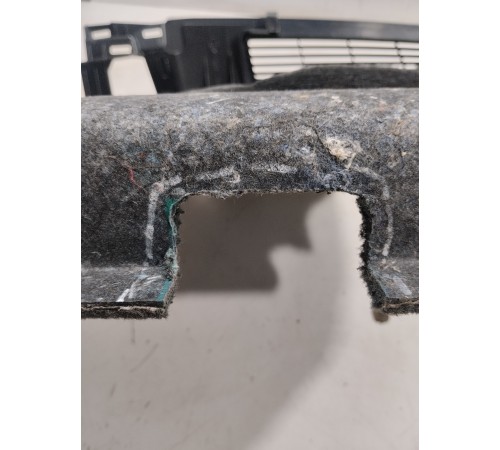 Обшивка багажника (левая)