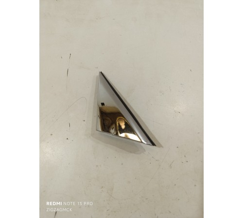 Уголок двери передний левый