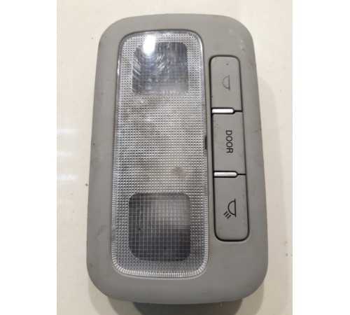 Плафон внутреннего освещения (задний)