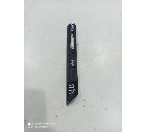 Молдинг (накладка) кузова передний левый