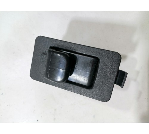 Крючок багажника