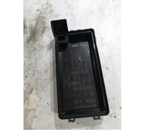 Крышка блока предохранителей