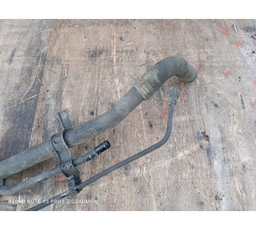 Горловина топливного бака