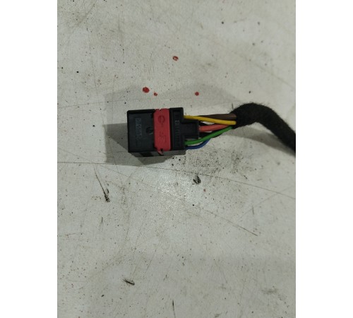 Амортизатор крышки багажника(левый) электрический