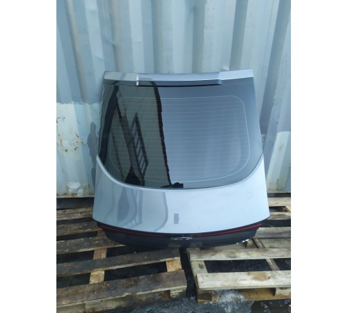 Дверь задняя,хлопушка со стеклом