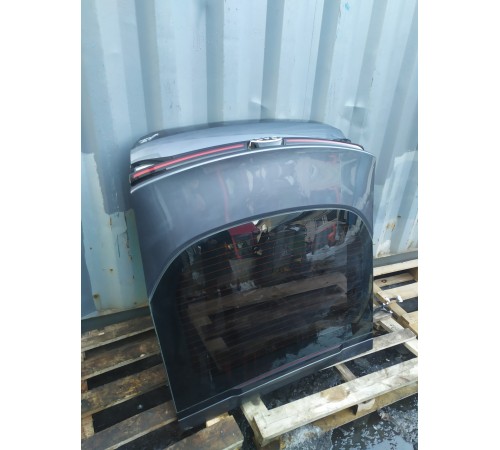 Дверь задняя,хлопушка со стеклом