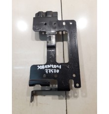 Кронштейн блока двигателя