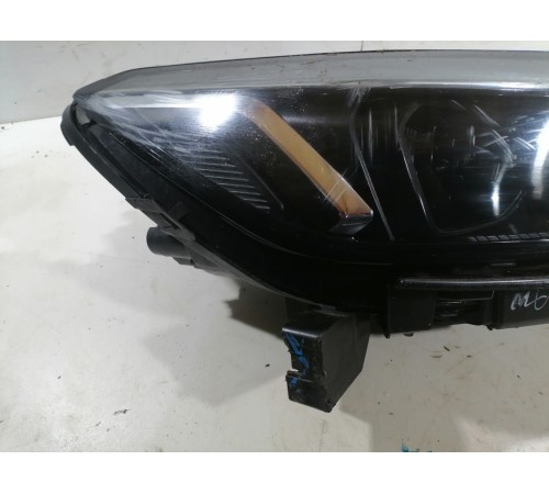 Фара передняя правая