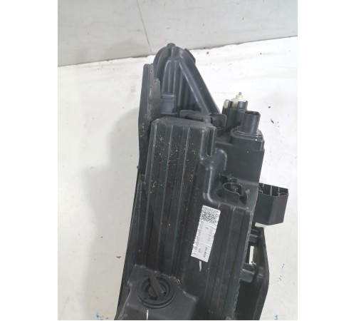 Фара передняя правая