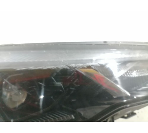 Фара передняя правая