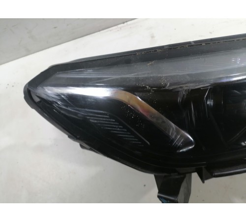 Фара передняя правая