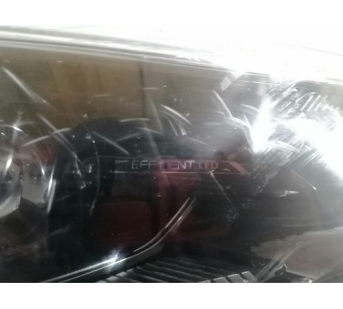 Фара передняя правая