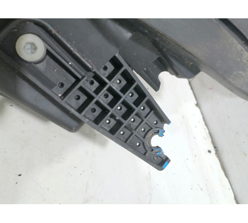 Фара передняя правая