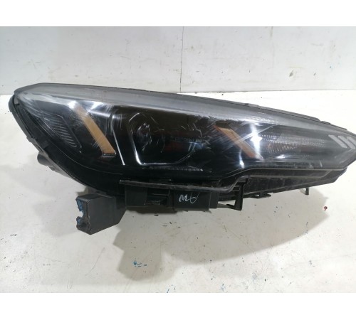 Фара передняя правая