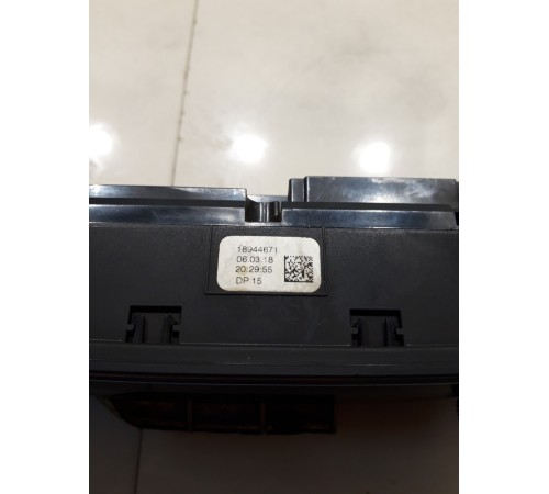 Блок управления климатом (задний)