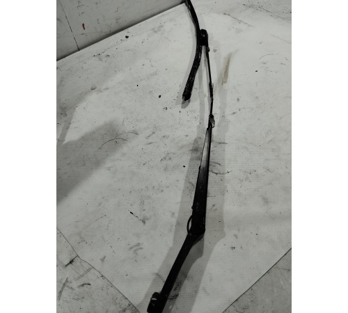 Поводок стеклоочистителя(правый)