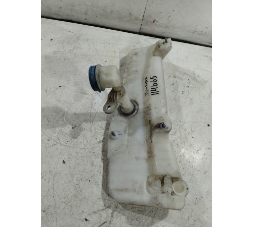 Бачок омывателя лобового стекла