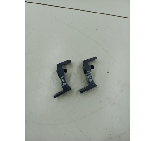 Комплект петель двери задней левой