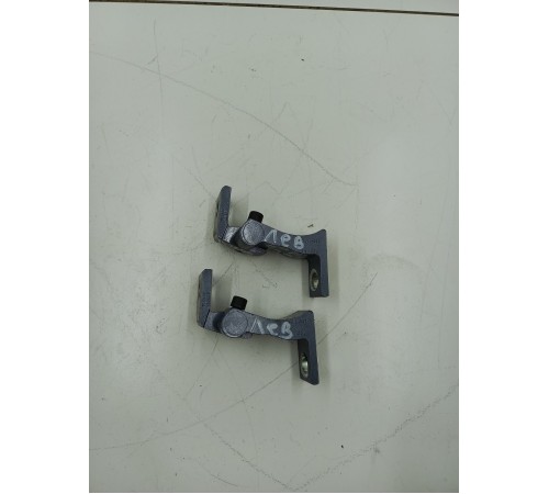 Комплект петель двери задней левой