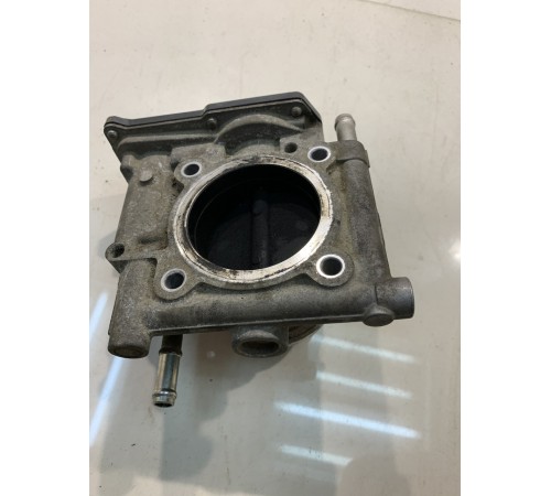 Дроссельная заслонка