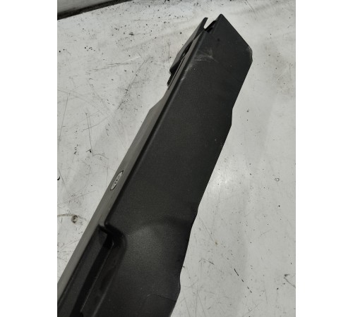 Обшивка багажника левая