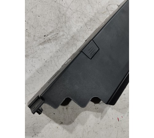 Обшивка багажника левая