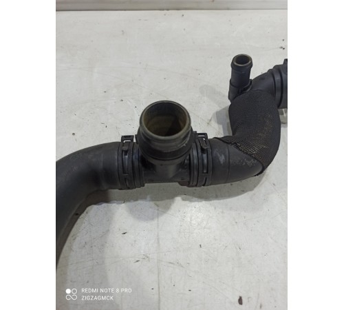 Патрубок системы охлаждения