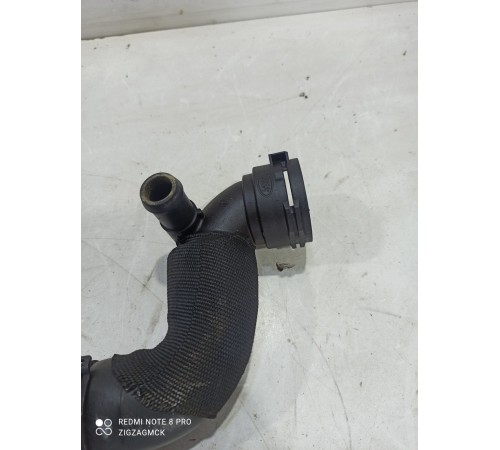 Патрубок системы охлаждения