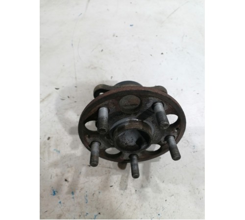 Ступица задняя левая