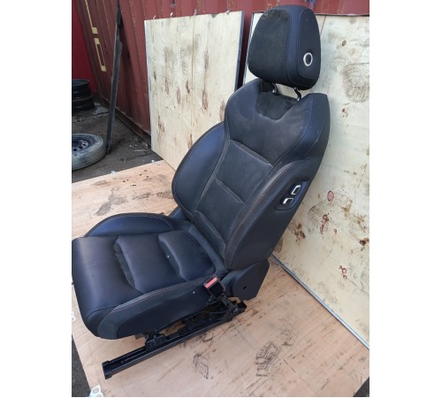 Сиденье переднее правое