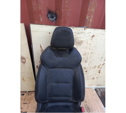 Сиденье переднее правое