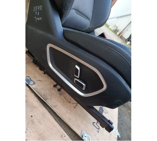 Сиденье переднее правое