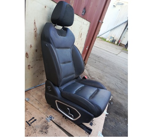 Сиденье переднее правое