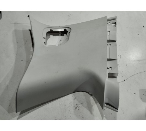 Обшивка стойки(задняя правая)