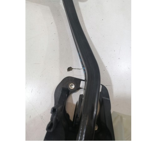 Педаль тормоза