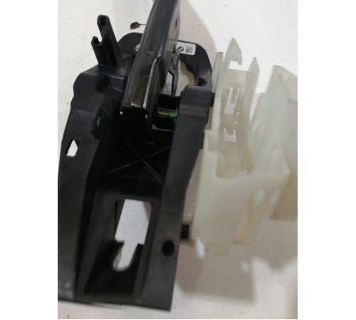 Педаль тормоза