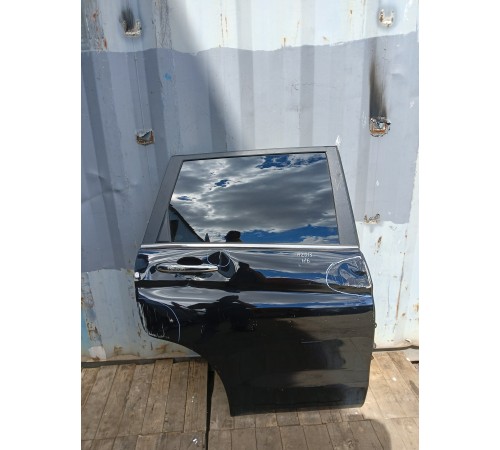 Дверь задняя правая в сборе