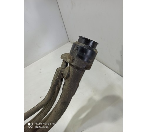 Горловина топливного бака