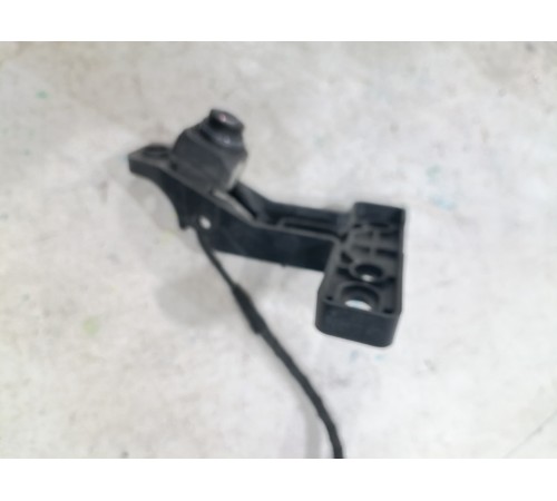 Камера переднего вида