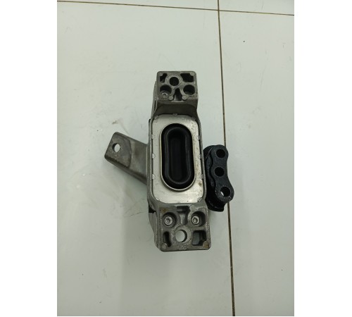 Кронштейн опора двигателя