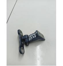 Петля двери задняя левая верхняя