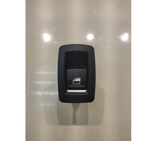 Кнопка стеклоподъемника (задняя, левая)