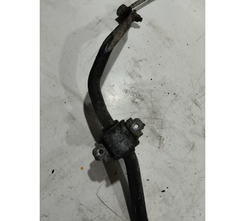 Стабилизатор передний