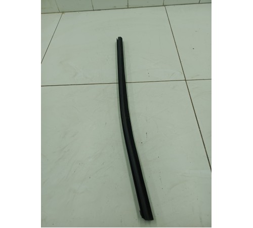 Уплотнитель стекла задний правый внутренний