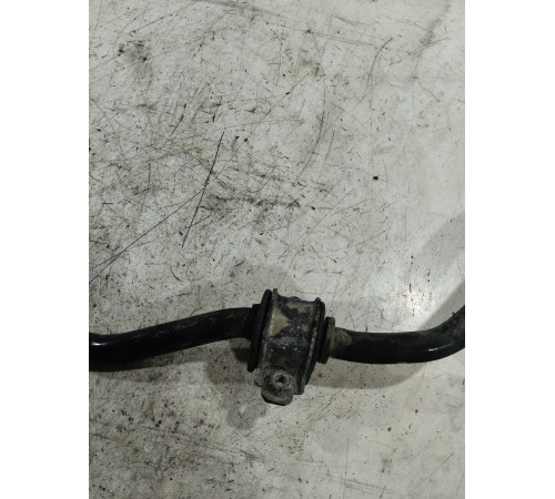 Стабилизатор передний