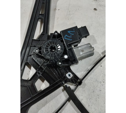 Стеклоподъемник передний правый