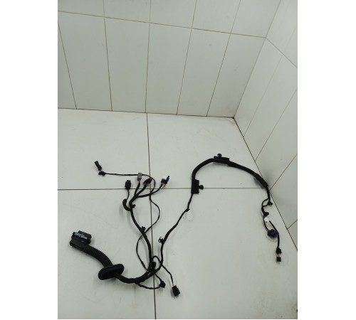Электропроводка двери передняя левая
