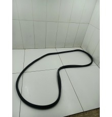 Уплотнитель двери передний правый