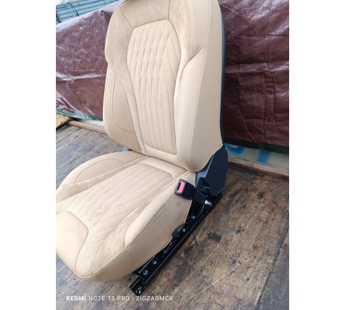 Сиденье переднее правое