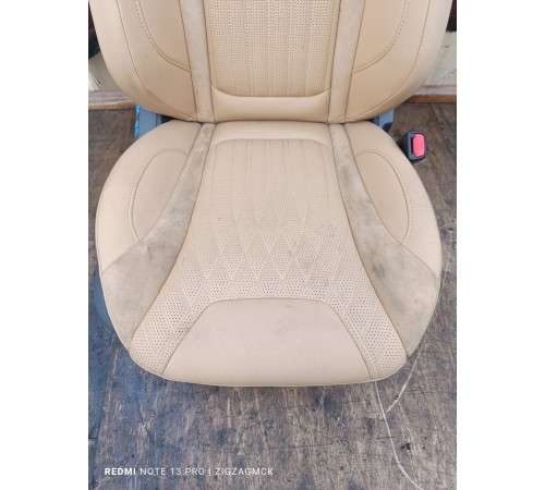 Сиденье переднее правое